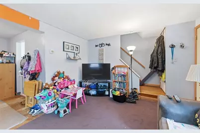 704 Maytide St, Pittsburgh, PA 15227 - Photo 11