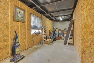 204 Hollowvue Rd, Big Beaver, PA 16157 - Photo 23