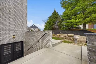 1017 Skyline Dr, Cecil, PA 15317 - Photo 47