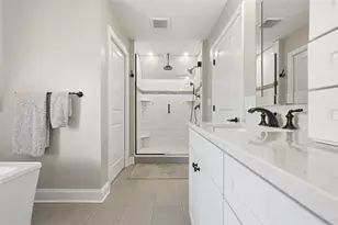 1017 Skyline Dr, Cecil, PA 15317 - Photo 29