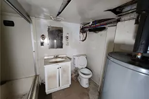 724 Hemlock Aly, Glassport, PA 15045 - Photo 15