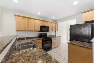 1251 Crest Dr, Collier Township, PA 15071 - Photo 11