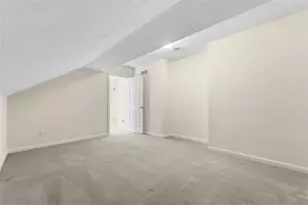 1251 Crest Dr, Collier Township, PA 15071 - Photo 31