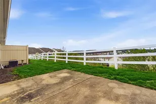 1251 Crest Dr, Collier Township, PA 15071 - Photo 41