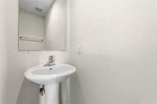 1251 Crest Dr, Collier Township, PA 15071 - Photo 15