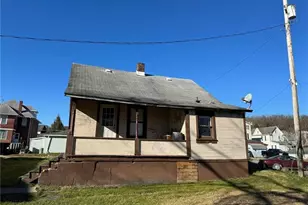 220 E Jackson St, Houston, PA 15342 - Photo 1