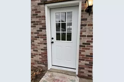 216 E Jackson St, Houston, PA 15342 - Photo 3