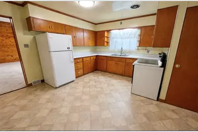 309 Emerson Street, Vandergrift, PA 15690 - Photo 7