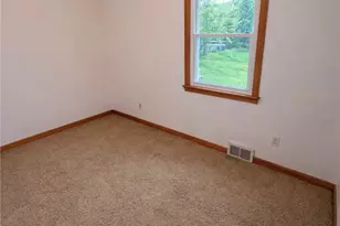 309 Emerson St, Vandergrift, PA 15690 - Photo 21