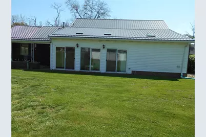 2979 Raymond Ave, Derry Township, PA 15650 - Photo 3