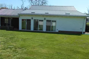 2979 Raymond Ave, Derry Township, PA 15650 - Photo 3