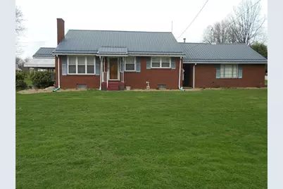 2979 Raymond Ave, Latrobe, PA 15650 - Photo 1