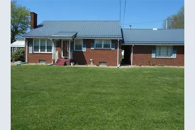 2979 Raymond Ave, Derry Township, PA 15650 - Photo 1