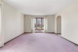 711 Montclair Dr, Allegheny Township, PA 15068 - Photo 15