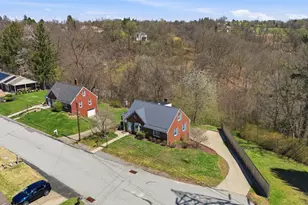 85 Valleyview Dr, Economy, PA 15003 - Photo 3