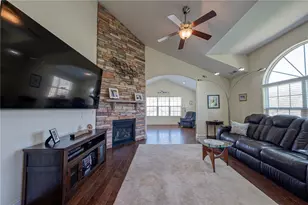 364 Saddlebrook Rd, West Deer, PA 15044 - Photo 5