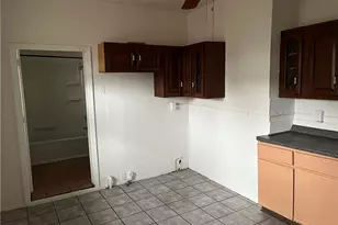 1700 Haug St, Pittsburgh, PA 15212 - Photo 9