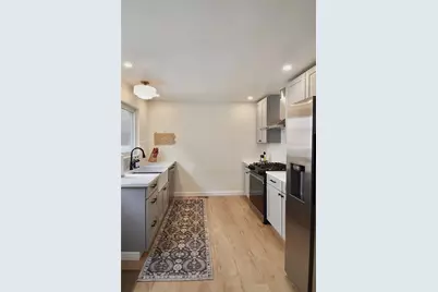 422 Avery St, Pittsburgh, PA 15212 - Photo 13