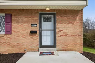 5123 Elmwood Dr, Pittsburgh, PA 15227 - Photo 3