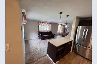 1418 Lakeside Dr, Pittsburgh, PA 15101 - Photo 5