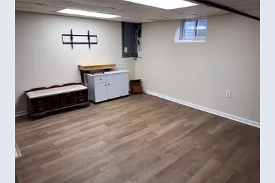 1418 Lakeside Dr, Pittsburgh, PA 15101 - Photo 17