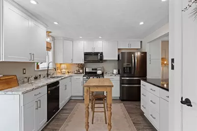 218 Lakeside Dr, Robinson Twp, PA 15136 - Photo 15