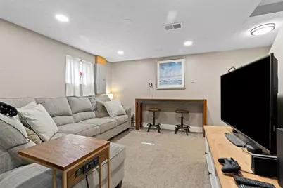 218 Lakeside Dr, Robinson Twp, PA 15136 - Photo 35