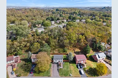 218 Lakeside Dr, Robinson Twp, PA 15136 - Photo 47