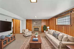 105 Northumberland Dr, Hempfield Township, PA 15642 - Photo 11