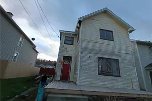 19 W Terrace Ave, New Castle, PA 16102 - Photo 1