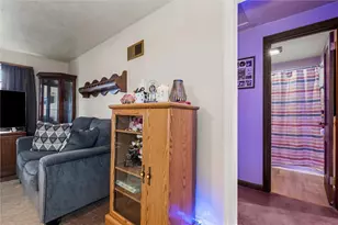 1104 Leslie St, Sharon, PA 16146 - Photo 7