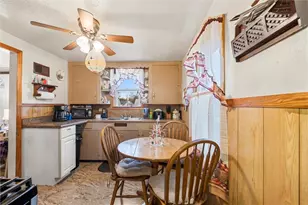 1104 Leslie St, Sharon, PA 16146 - Photo 5