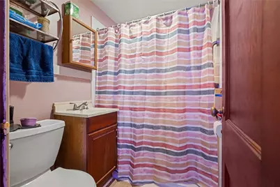 1104 Leslie St, Sharon, PA 16146 - Photo 9