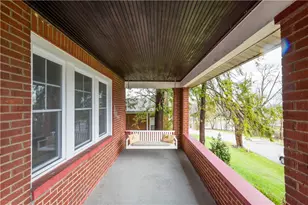 1085 Magnolia Dr, South Strabane, PA 15301 - Photo 5