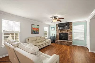 406 Hindman Dr, Jefferson Hills, PA 15025 - Photo 3