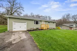 13 Raymond Dr, Shenango Township, PA 16159 - Photo 25