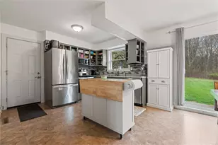 13 Raymond Dr, Shenango Township, PA 16159 - Photo 5