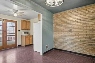 648 Elm Dr, Pittsburgh, PA 15147 - Photo 11