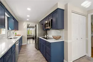 1285 Greystone Dr, Pittsburgh, PA 15241 - Photo 15