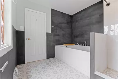 1606 Stone Mansion Drive, Pittsburgh, PA 15143 - Photo 31