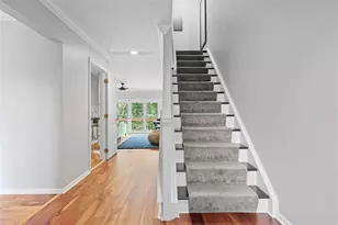 1606 Stone Mansion Dr, Pittsburgh, PA 15143 - Photo 5