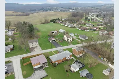 492 Edward St, Derry Township, PA 15650 - Photo 5