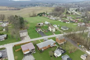 492 Edward St, Derry Township, PA 15650 - Photo 5