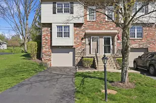 3073 Raintree Dr, Hampton, PA 15044 - Photo 1