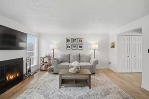 3073 Raintree Dr, Hampton, PA 15044 - Photo 5