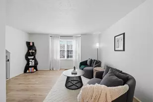 3073 Raintree Dr, Hampton, PA 15044 - Photo 11