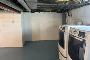 324 Redwood St, Pittsburgh, PA 15210 - Photo 41