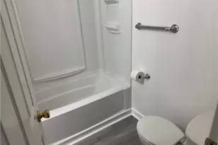 324 Redwood St, Pittsburgh, PA 15210 - Photo 27