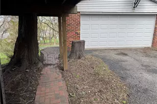 324 Redwood St, Pittsburgh, PA 15210 - Photo 19