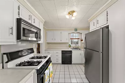 216 Maryland Drive, Pittsburgh, PA 15116 - Photo 7